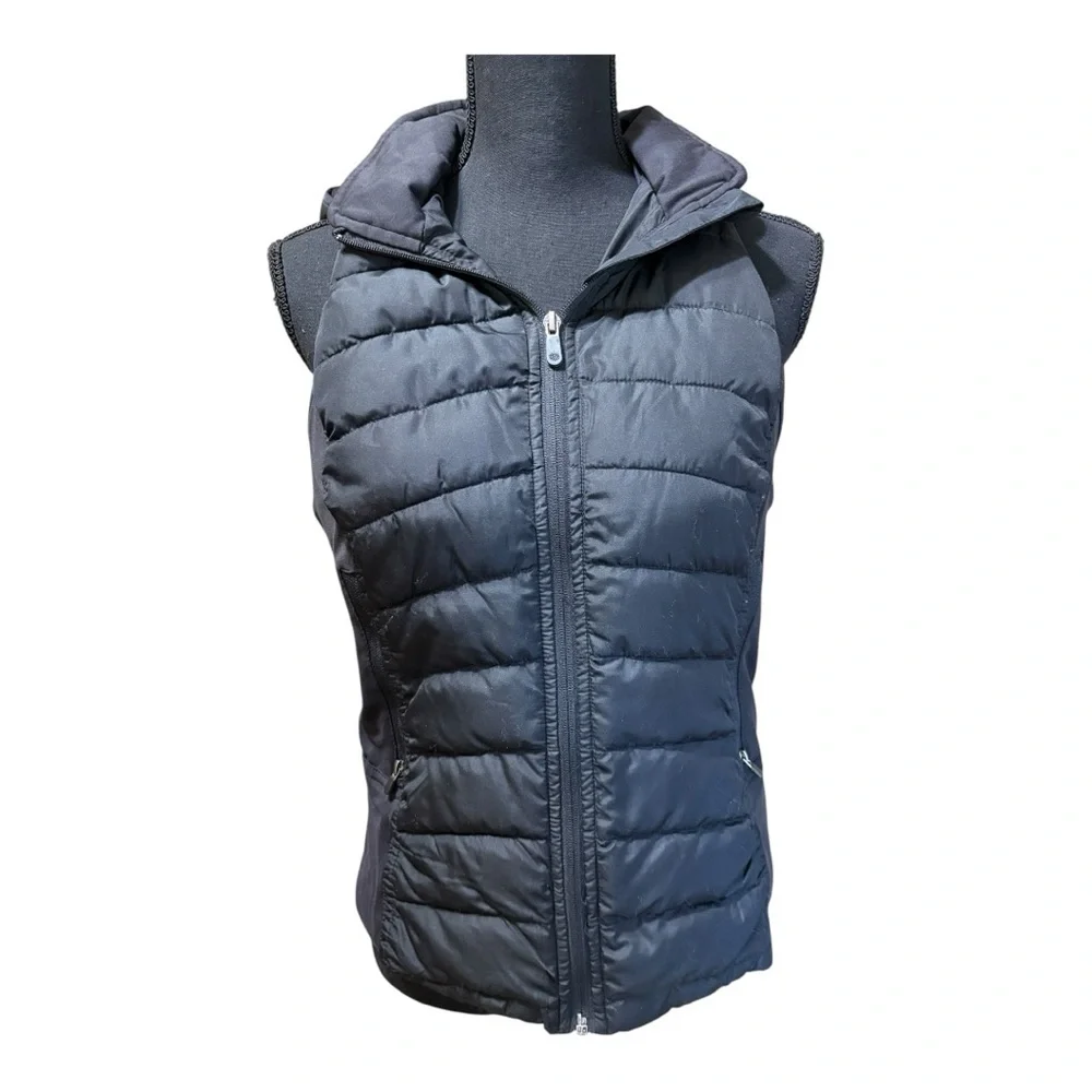 Tangerine Brand Women's Black Puffer Vest - Picture 2 of 8